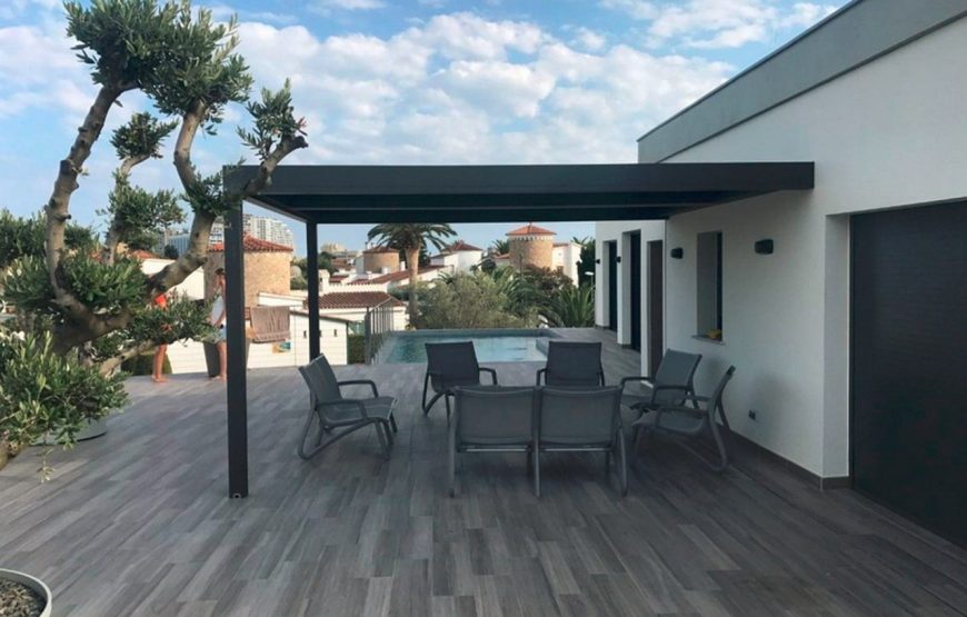 Recently built, eclusive, elegant and modern house
