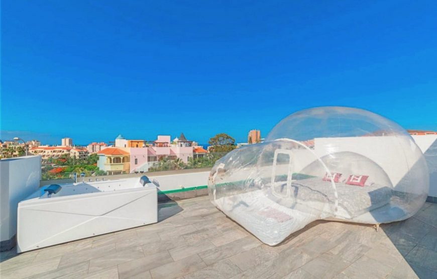Semi-detached modern villa with rooftop jacuzzi