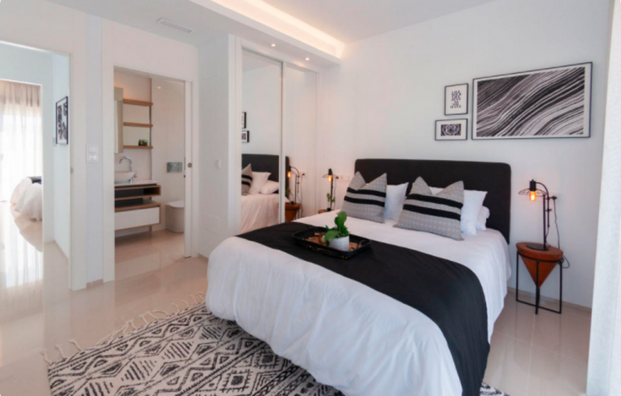 Contemporary Detached 3 Bedroom Villa