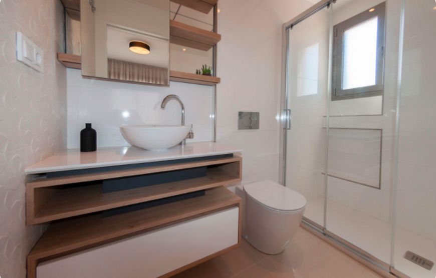 Contemporary Detached 3 Bedroom Villa