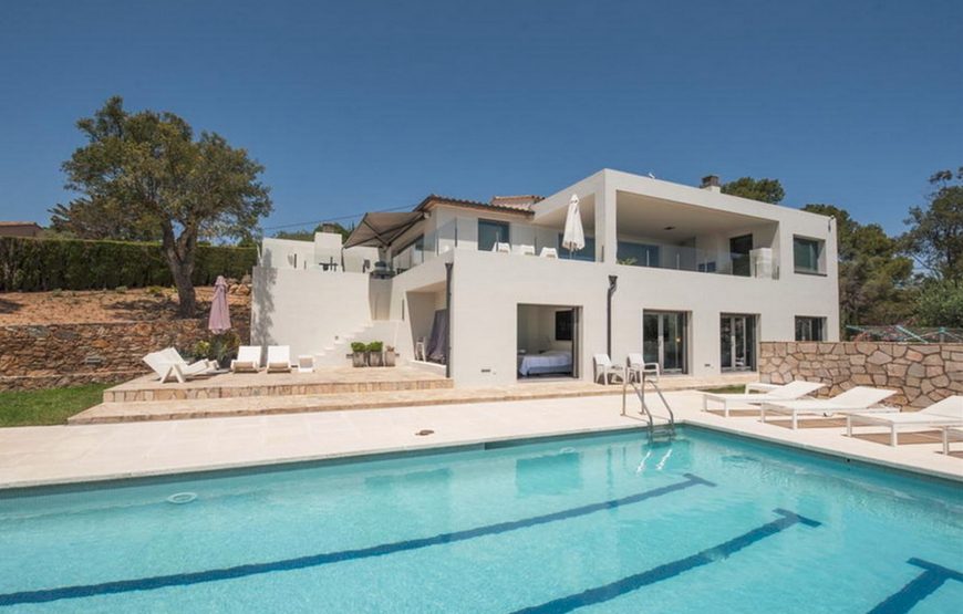 Complete privacy holiday in Begur, Girona