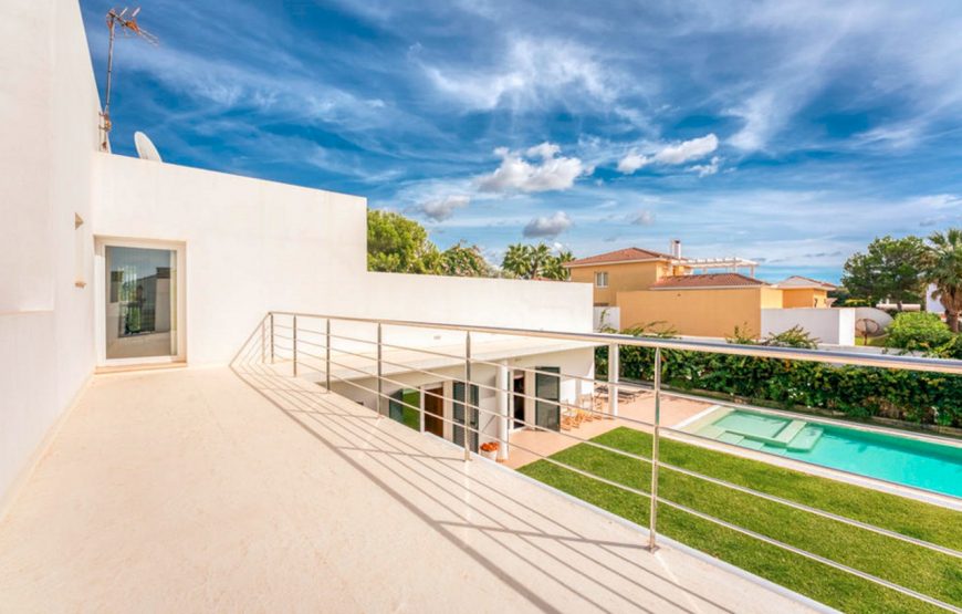 Villa within walking distance of the beach of Sa Caleta