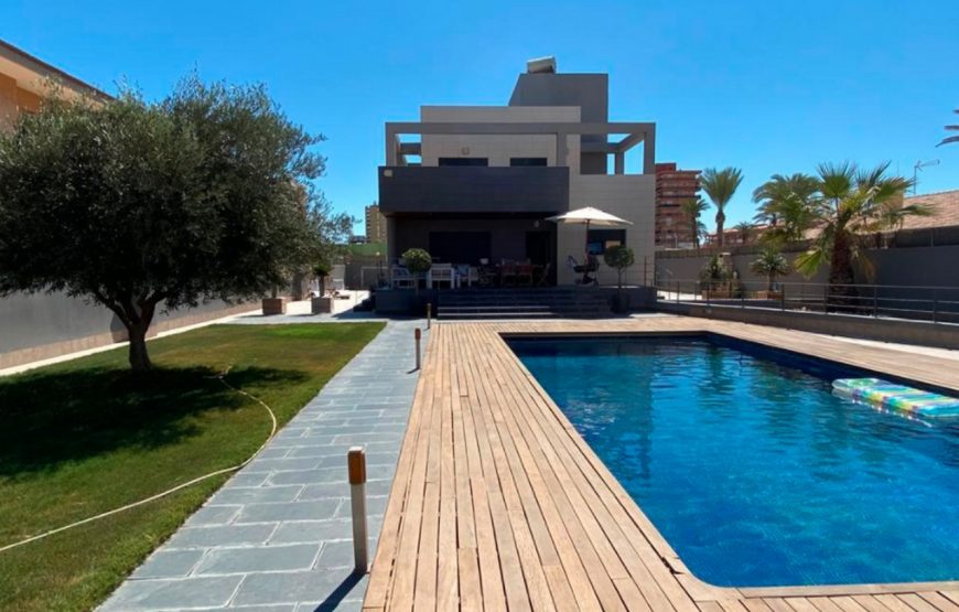 Villa near the best beaches with golden sand and crystal clear waters