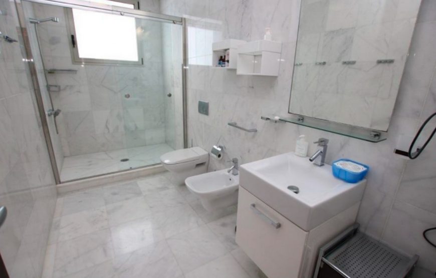 Villa 5 minutes walk from El Duque beach
