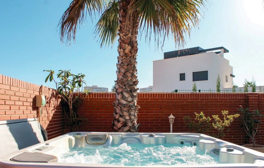 Holiday home 300m away from the beach