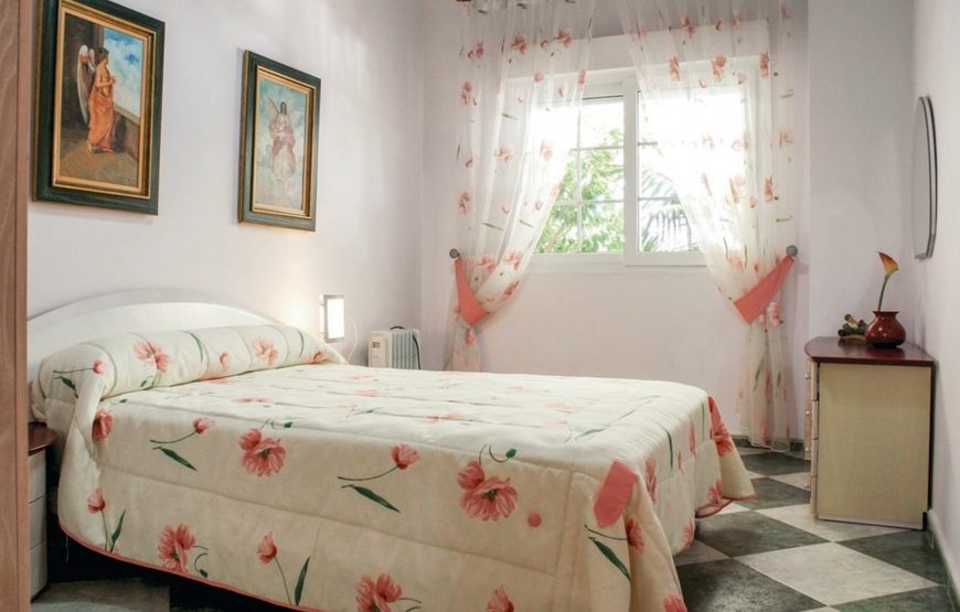 Holiday home 300m away from the beach