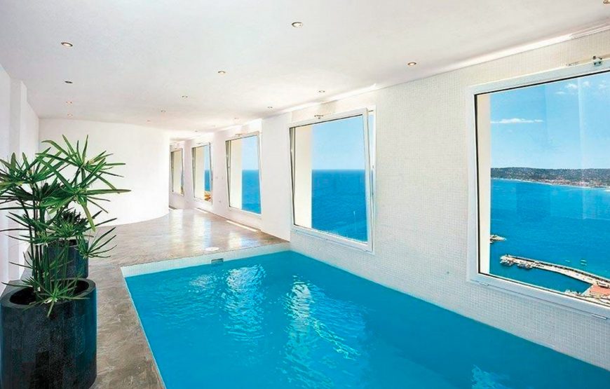 Unique 4 bedroom villa overlooking the Jávea port