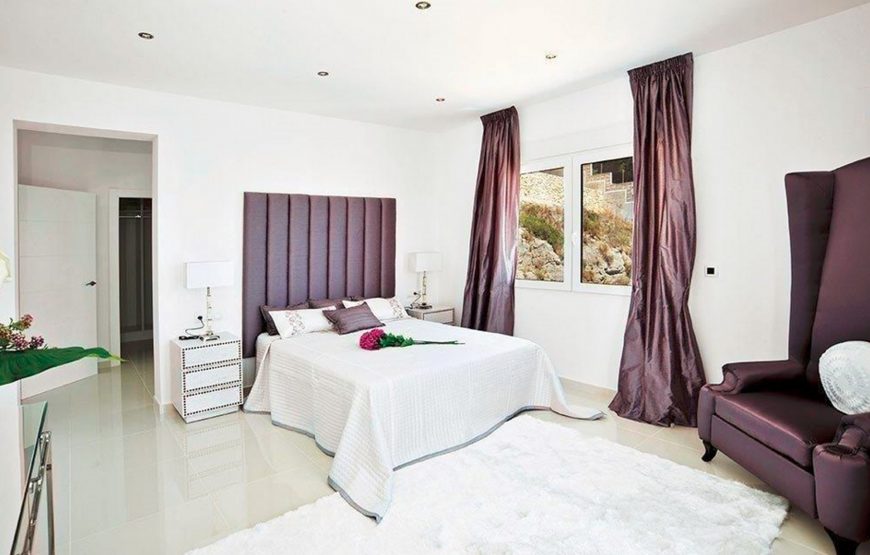 Unique 4 bedroom villa overlooking the Jávea port