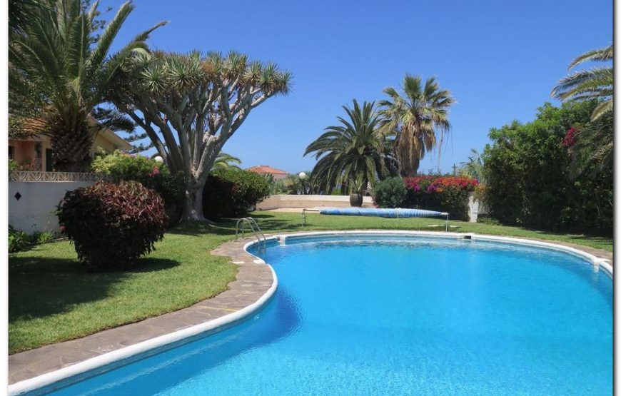 Beautiful beach villa with exceptional views
