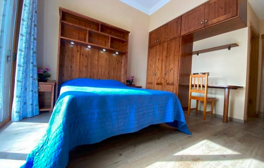 Large family holiday villa near the beach