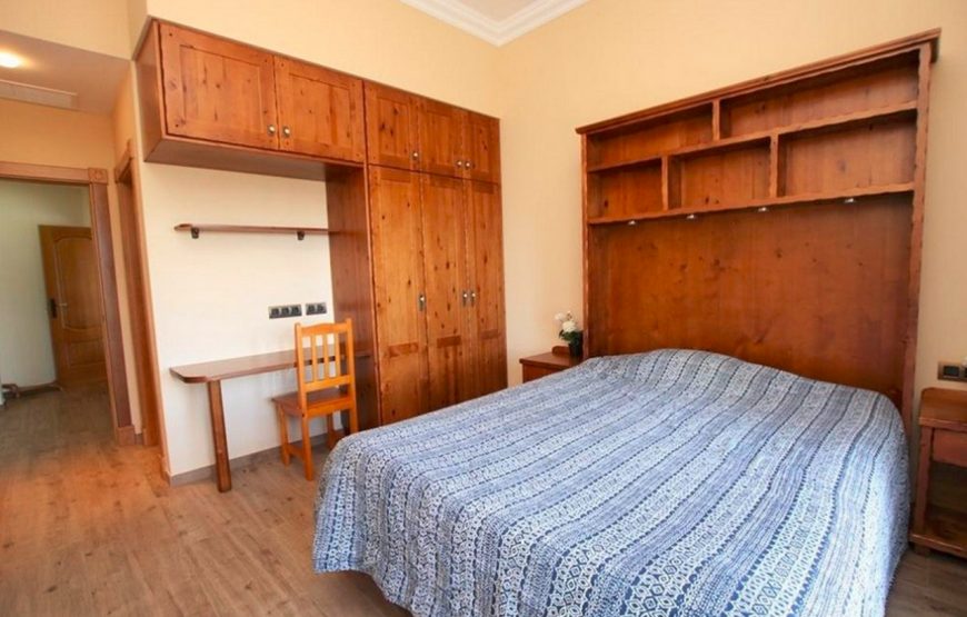 Large family holiday villa near the beach