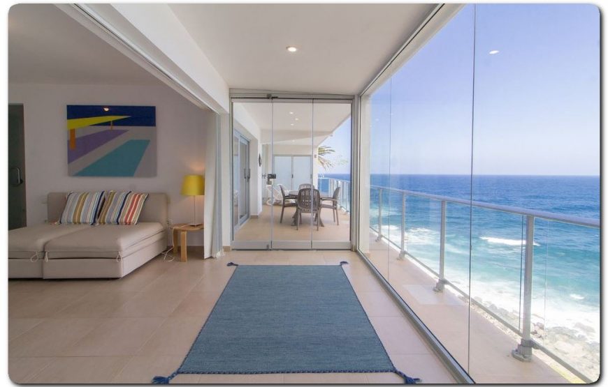 Beautiful beach villa with exceptional views