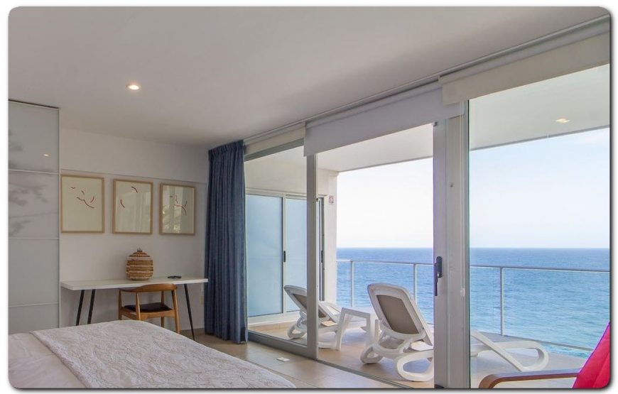 Beautiful beach villa with exceptional views