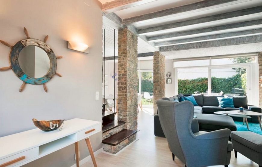Exclusive house with garden and large private pool