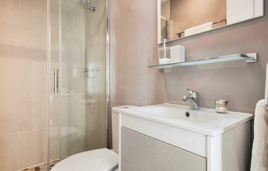 Exclusive house with garden and large private pool