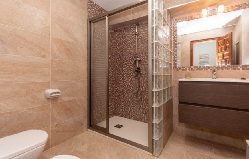 Semi-detached villa of 4bedrooms with private pool