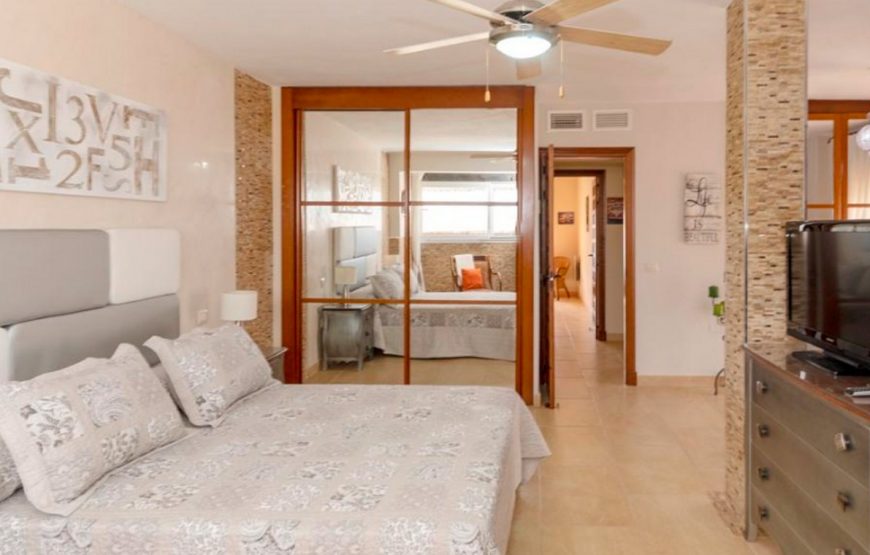 Semi-detached villa of 4bedrooms with private pool