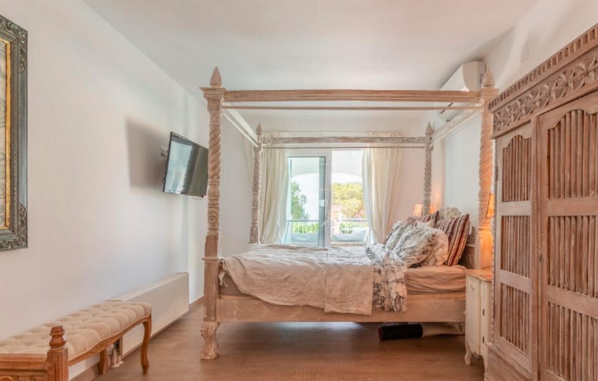 Beautiful villa with a contemporary Ibizan style