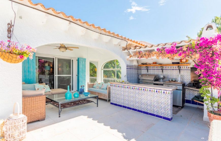 Beautiful villa with a contemporary Ibizan style
