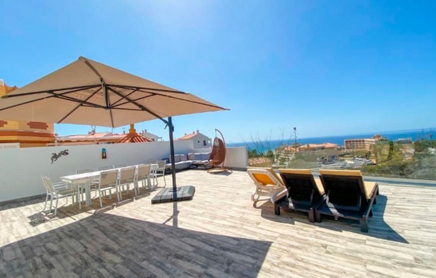 Dream property with 3 floors and sea views