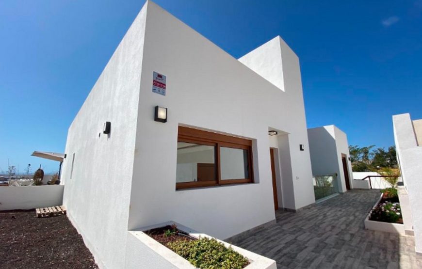 Dream property with 3 floors and sea views