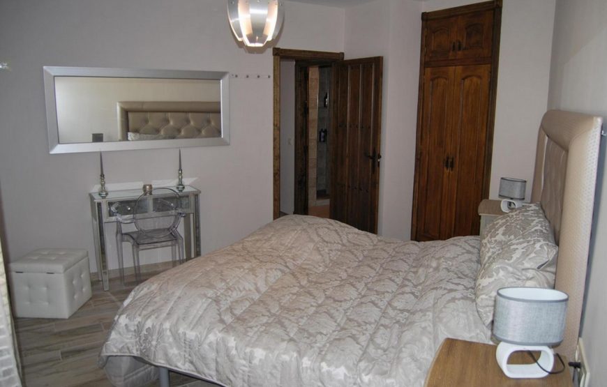 Villa with heated pool, jacuzzi and sea views
