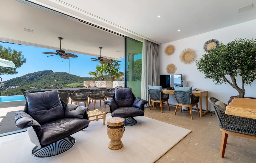 Exclusive villa with views in Puerto de Andratx