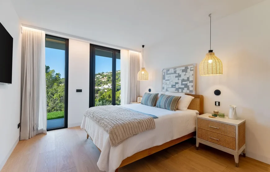 Exclusive villa with views in Puerto de Andratx