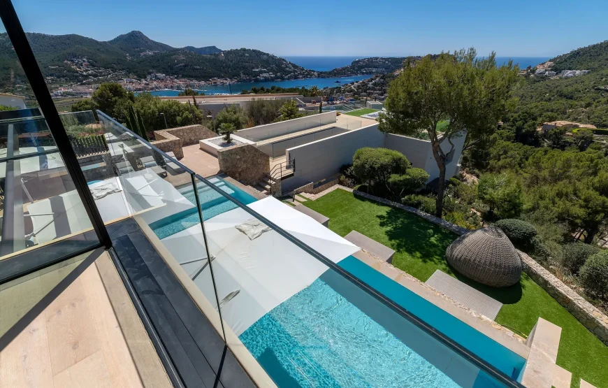 Exclusive villa with views in Puerto de Andratx