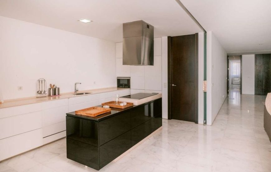 Luxury Flat in Playa de Talamanca, Spain