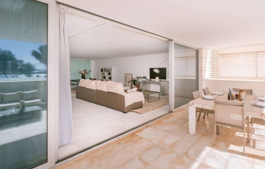 Luxury Flat in Playa de Talamanca, Spain