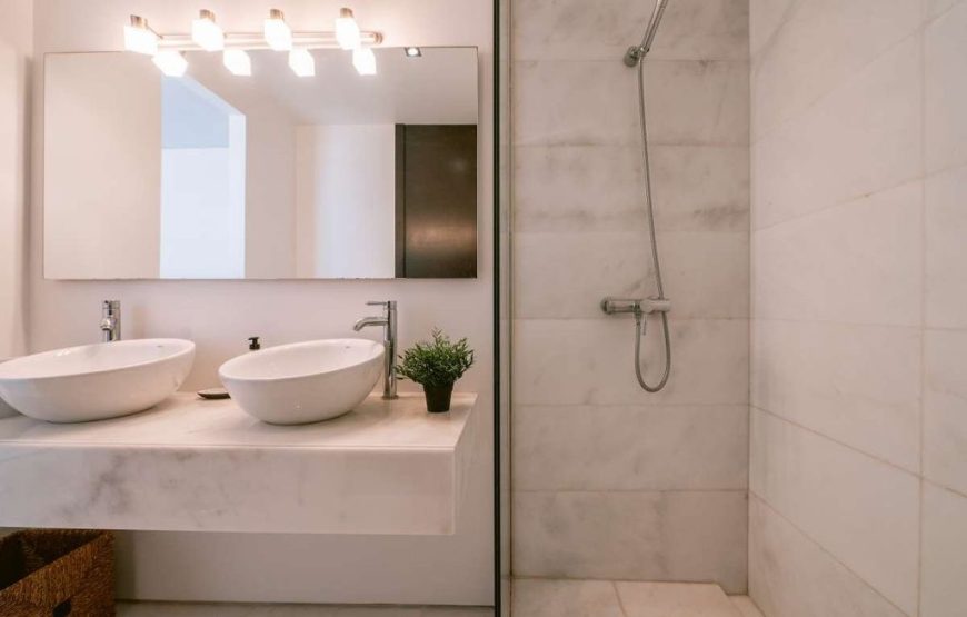 Luxury Flat in Playa de Talamanca, Spain