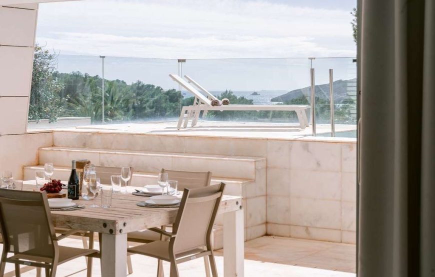 Luxury Flat in Playa de Talamanca, Spain