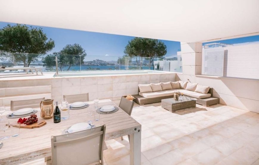 Luxury Flat in Playa de Talamanca, Spain